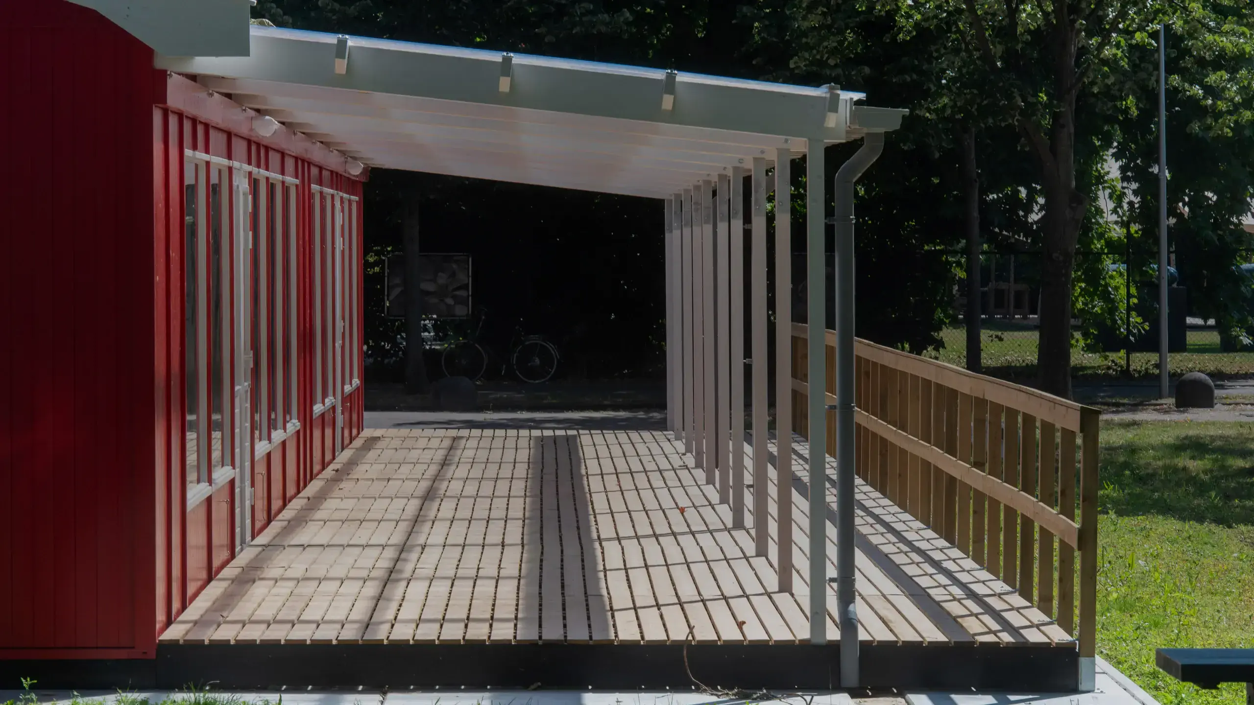 Toiture polycarbonate : plaques, épaisseur, pose et mairie